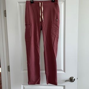 FIGS YOLA SIZE SMALL TALL